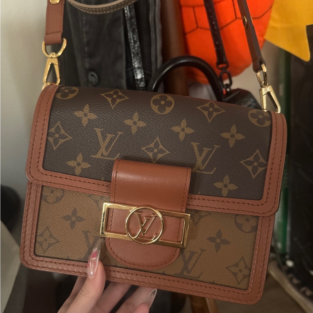 Louis Vuitton Mini Dauphine